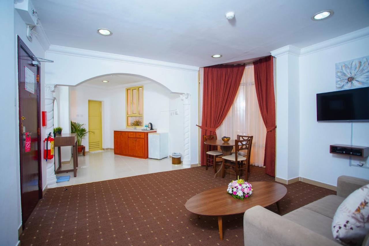 La Villa Hotel Doha Exterior foto