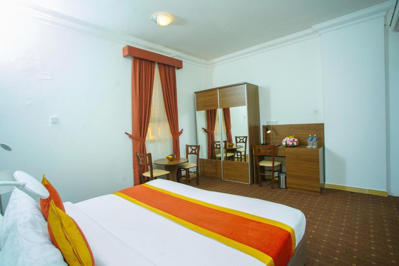 La Villa Hotel Doha Exterior foto